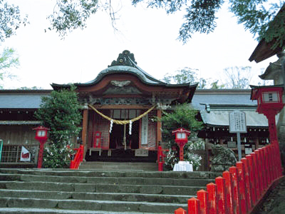 Nitta Shrine (新田神社)